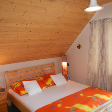 Vakacio Apartman Balatonalmadi Exterior photo