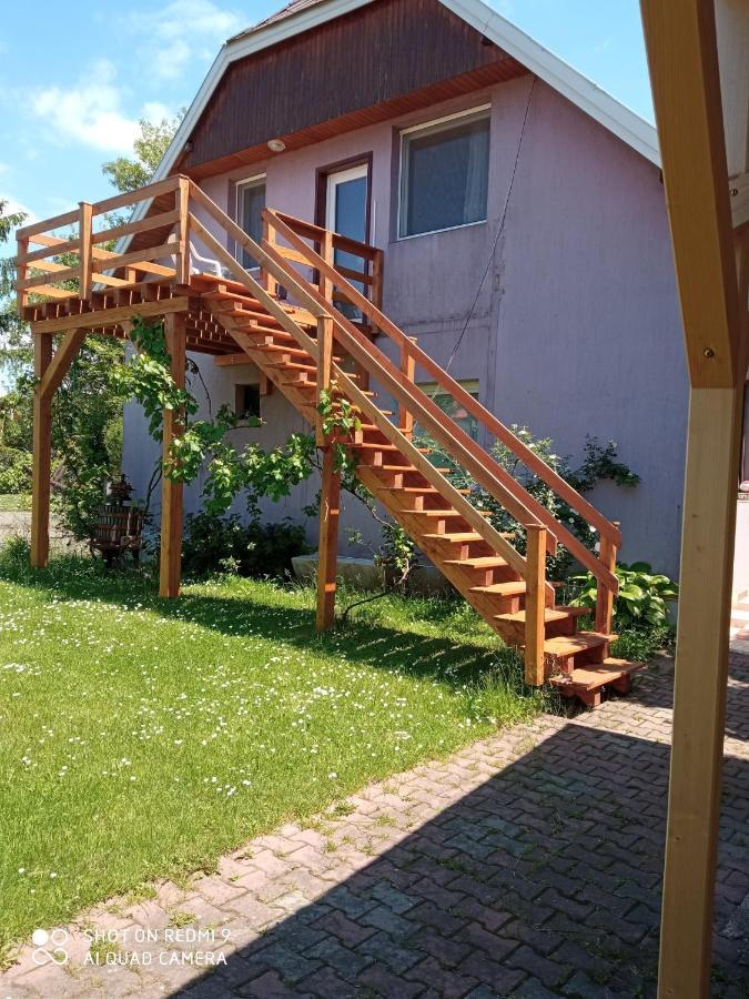 Vakacio Apartman Balatonalmadi Exterior photo