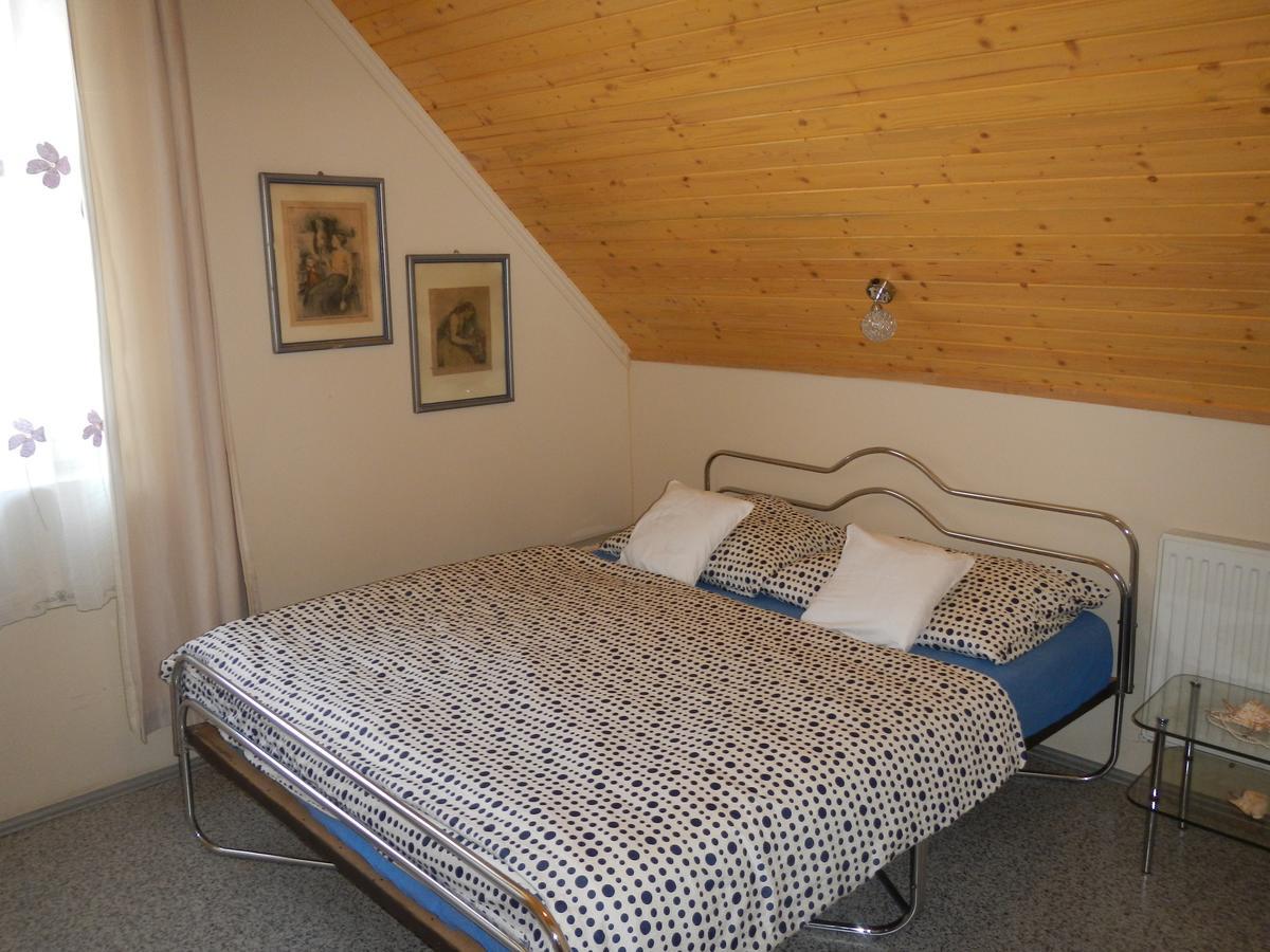 Vakacio Apartman Balatonalmadi Exterior photo