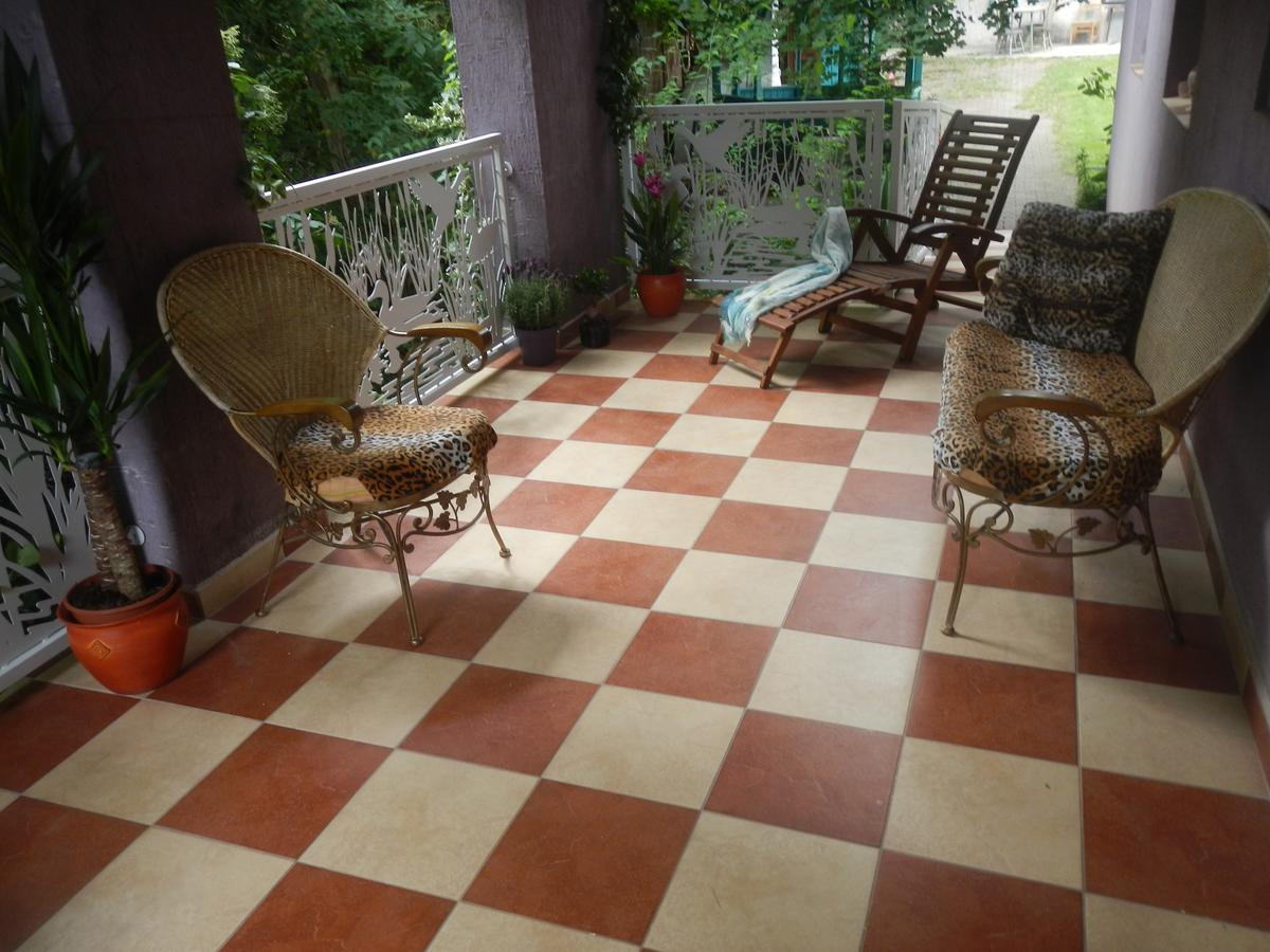 Vakacio Apartman Balatonalmadi Exterior photo